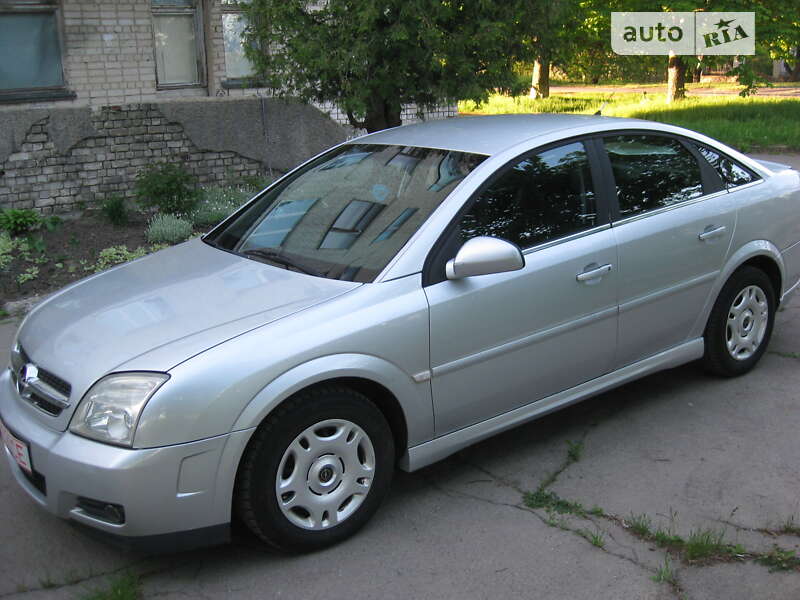 Лифтбек Opel Vectra 2003 в Звенигородке