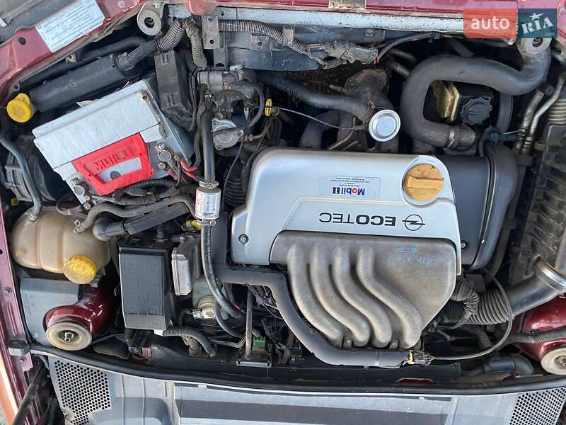 Седан Opel Vectra 1997 в Краснопавловке