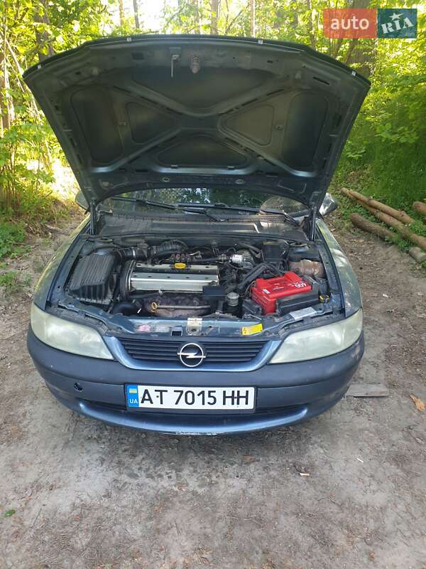 Седан Opel Vectra 1998 в Бурштині