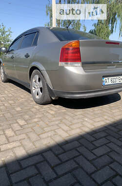 Седан Opel Vectra 2004 в Івано-Франківську