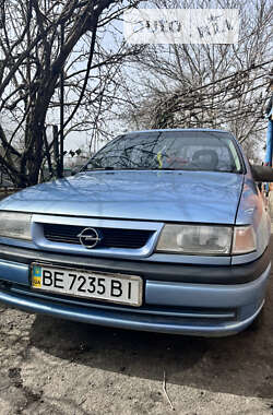 Седан Opel Vectra 1993 в Первомайську