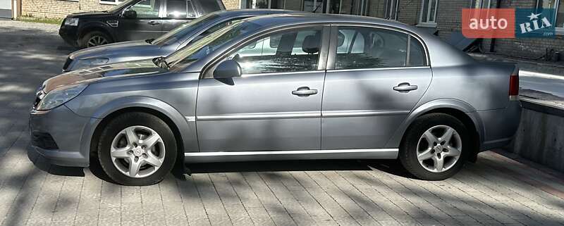 Седан Opel Vectra 2007 в Львове