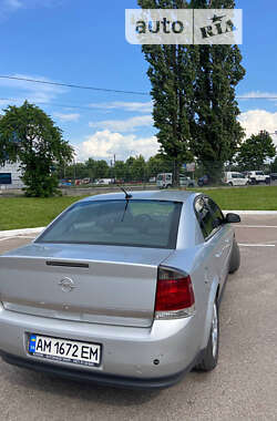 Седан Opel Vectra 2005 в Житомирі