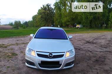 Седан Opel Vectra 2005 в Новоархангельську