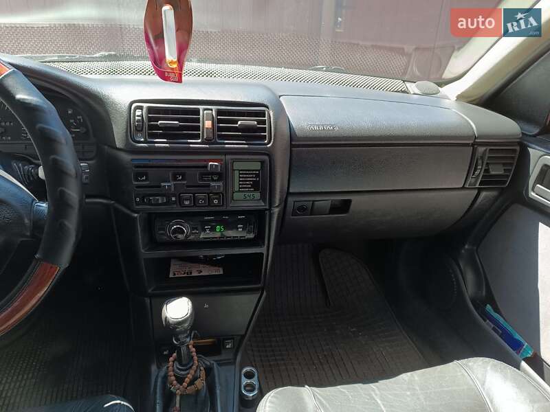 Седан Opel Vectra 1993 в Кропивницком
