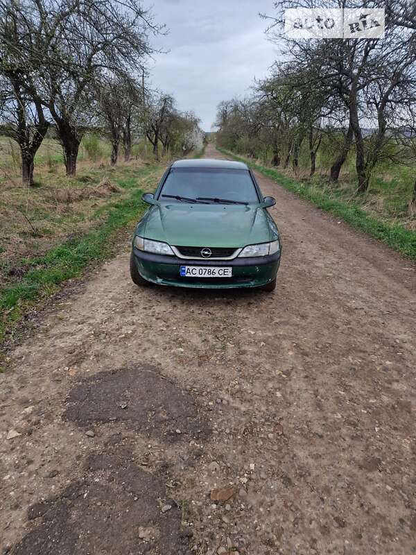 Седан Opel Vectra 1996 в Ивано-Франковске