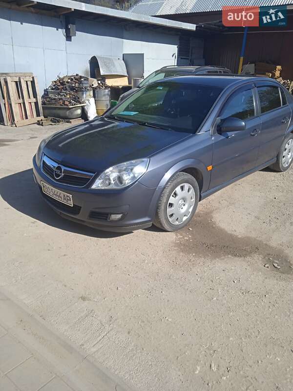 Седан Opel Vectra 2006 в Тернополі