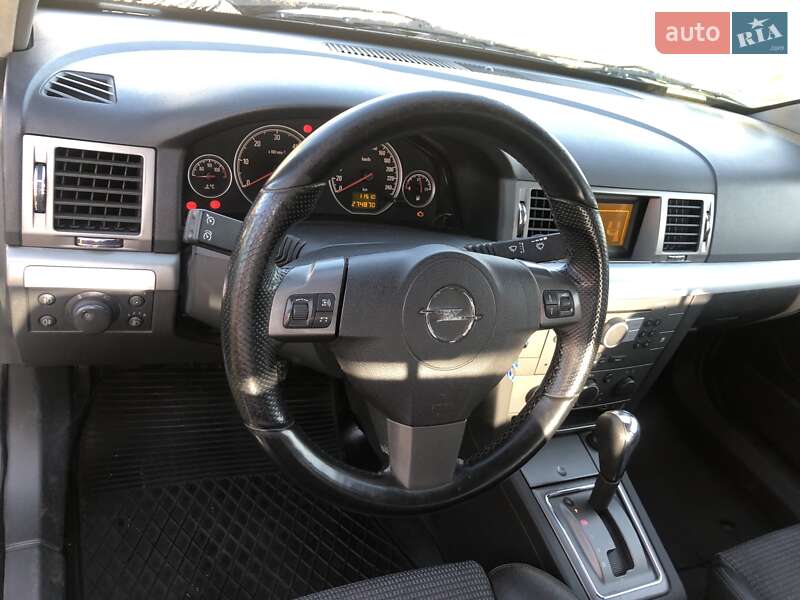 Седан Opel Vectra 2008 в Киеве