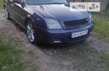 Ліфтбек Opel Vectra 2003 в Нових Санжарах