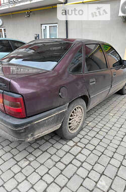 Седан Opel Vectra 1993 в Львове