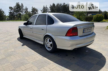 Седан Opel Vectra 2000 в Городке