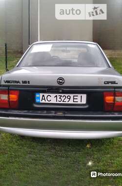 Седан Opel Vectra 1994 в Локачах