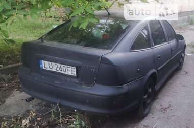 Лифтбек Opel Vectra 1996 в Киеве