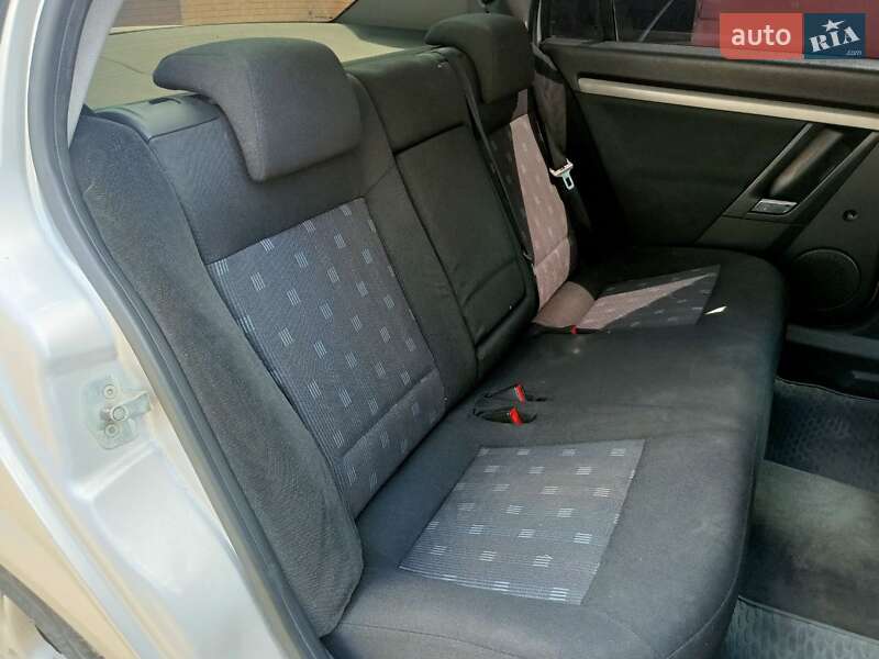 Седан Opel Vectra 2006 в Запорожье