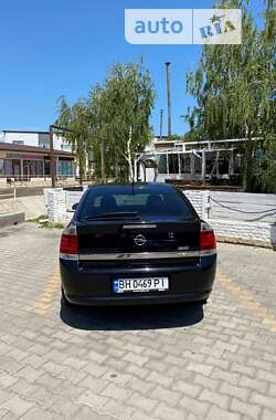 Лифтбек Opel Vectra 2005 в Измаиле