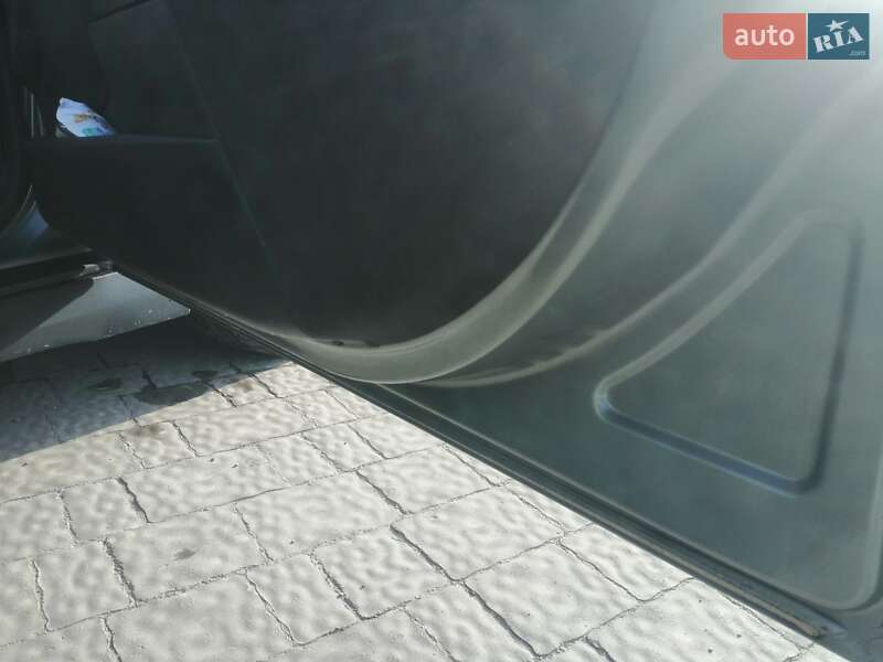 Седан Opel Vectra 2003 в Івано-Франківську