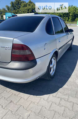 Седан Opel Vectra 1996 в Летичеве