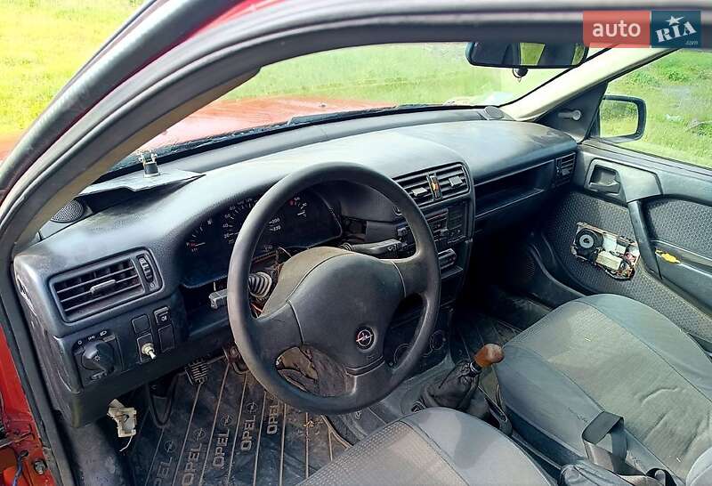 Седан Opel Vectra 1994 в Лубнах фото 6 Седан Opel Vectra 1994 в Лубнах