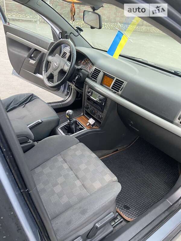 Універсал Opel Vectra 2004 в Підволочиську