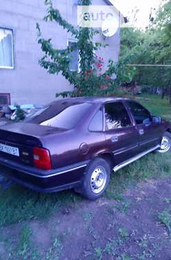 Седан Opel Vectra 1992 в Шишаки