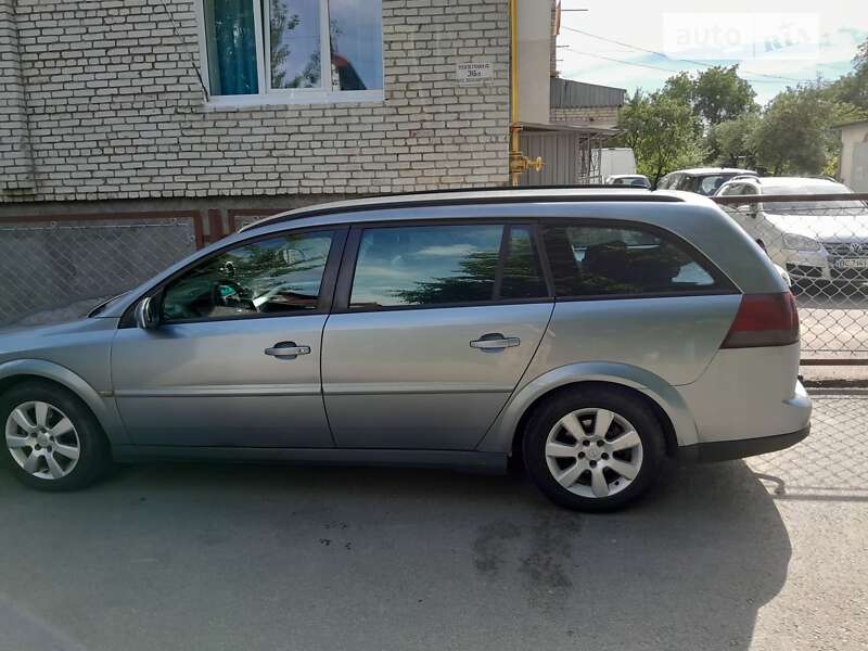 Універсал Opel Vectra 2005 в Самборі