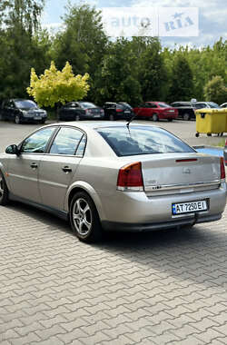 Седан Opel Vectra 2003 в Косове