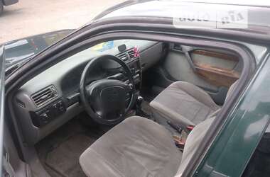 Седан Opel Vectra 1995 в Ровно