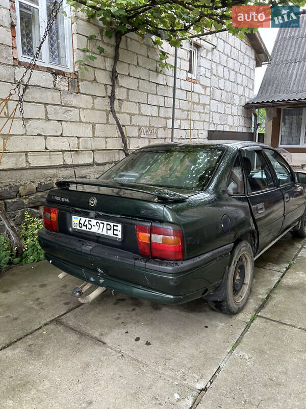 Седан Opel Vectra 1995 в Хусті