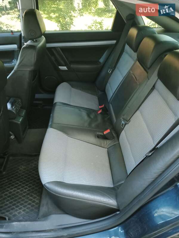 Седан Opel Vectra 2002 в Івано-Франківську