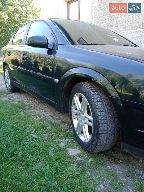 Седан Opel Vectra 2002 в Івано-Франківську