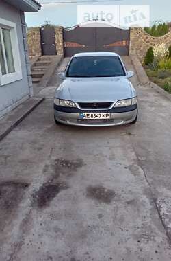 Универсал Opel Vectra 1996 в Благовещенском