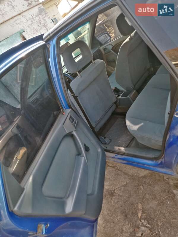 Лифтбек Opel Vectra 1989 в Грушовке