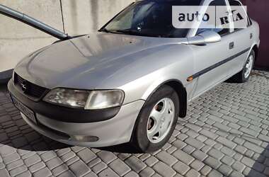 Седан Opel Vectra 1997 в Житомирі