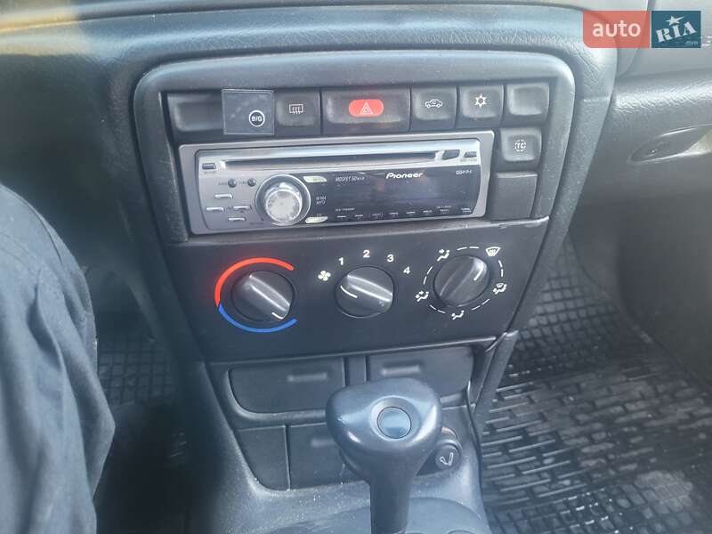 Универсал Opel Vectra 1998 в Харькове