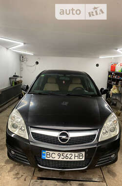 Лифтбек Opel Vectra 2005 в Бориславе