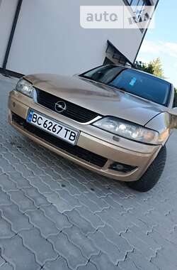 Седан Opel Vectra 1999 в Бориславе
