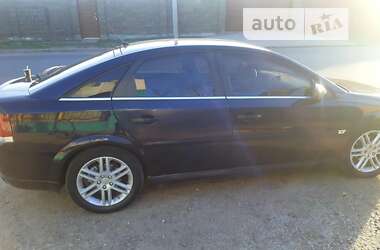 Лифтбек Opel Vectra 2003 в Николаеве