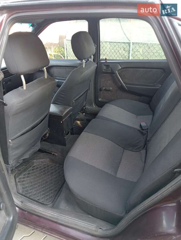 Седан Opel Vectra 1991 в Кривому Розі