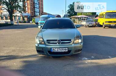 Лифтбек Opel Vectra 2004 в Владимир-Волынском