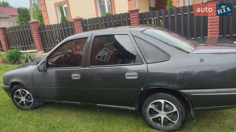 Седан Opel Vectra 1990 в Подгайцах фото 11 Седан Opel Vectra 1990 в Подгайцах