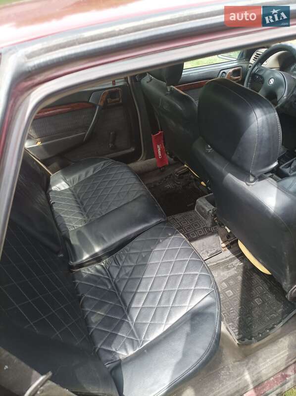Седан Opel Vectra 1991 в Бердичеві