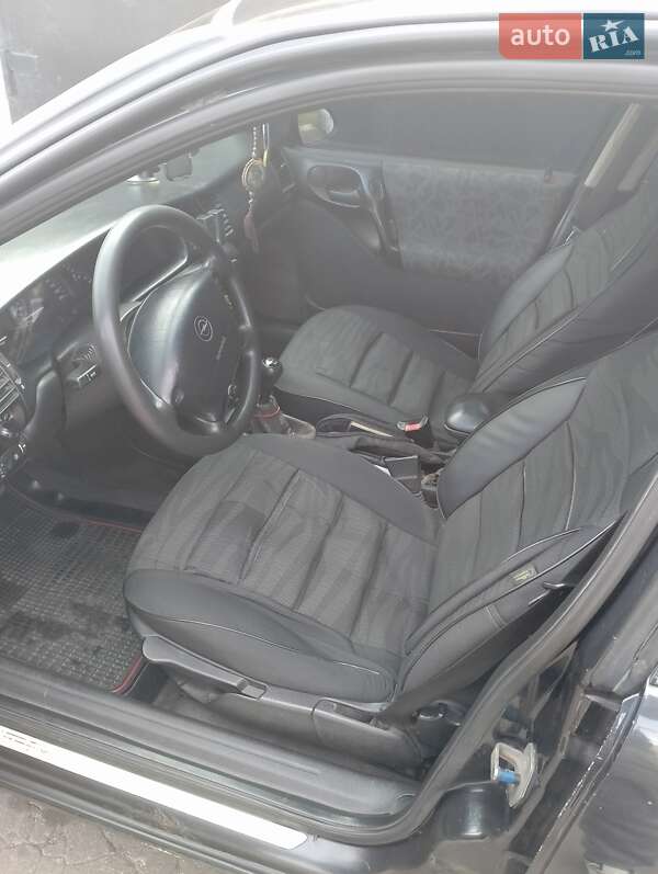 Седан Opel Vectra 1996 в Кременчуге