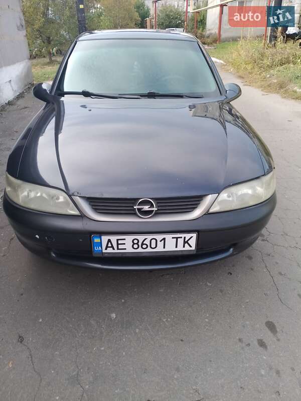Седан Opel Vectra 1996 в Кременчуге