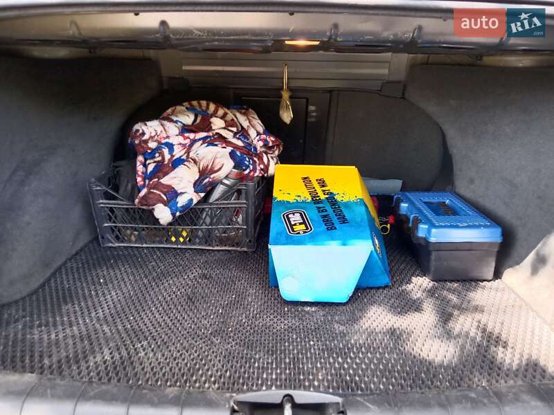 Седан Opel Vectra 2002 в Житомире фото 13 Седан Opel Vectra 2002 в Житомире