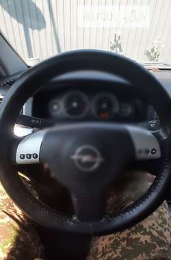 Лифтбек Opel Vectra 2004 в Хмельницком