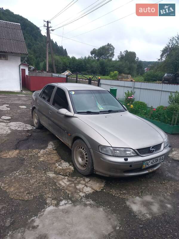 Седан Opel Vectra 1998 в Николаеве