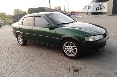 Седан Opel Vectra 1996 в Днепре