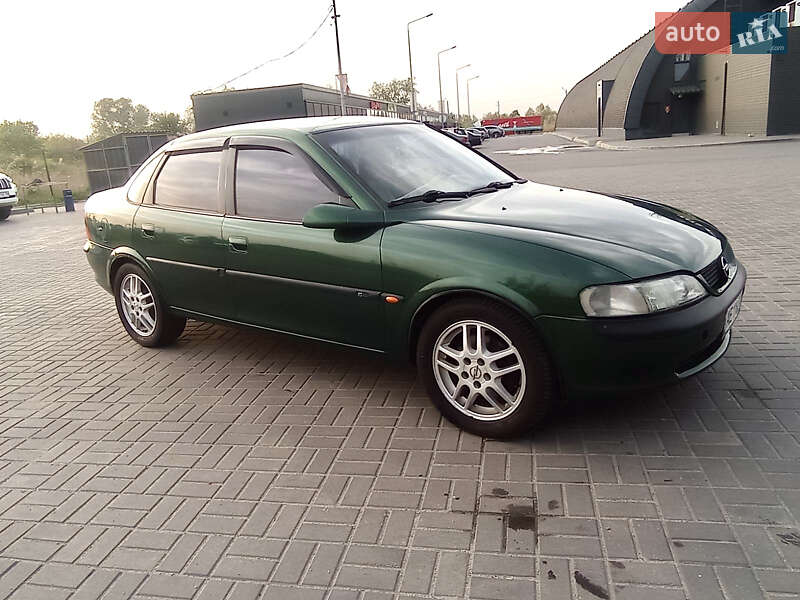 Седан Opel Vectra 1996 в Дніпрі