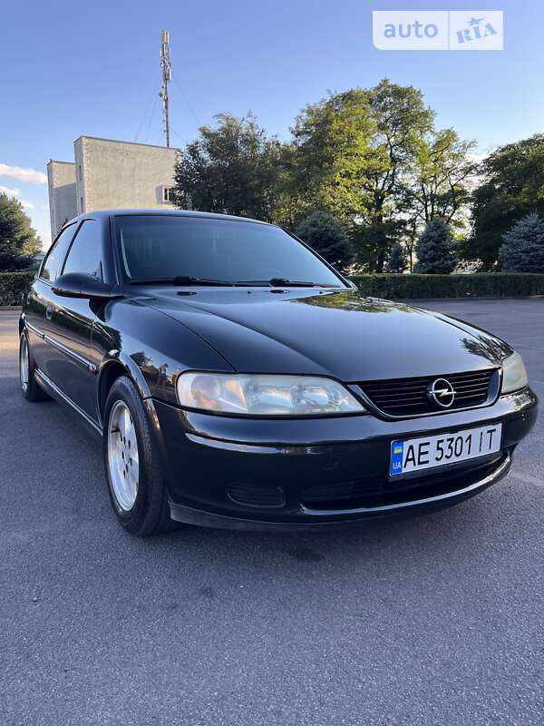 Седан Opel Vectra 2000 в Кам'янському