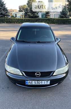 Седан Opel Vectra 2000 в Кам'янському